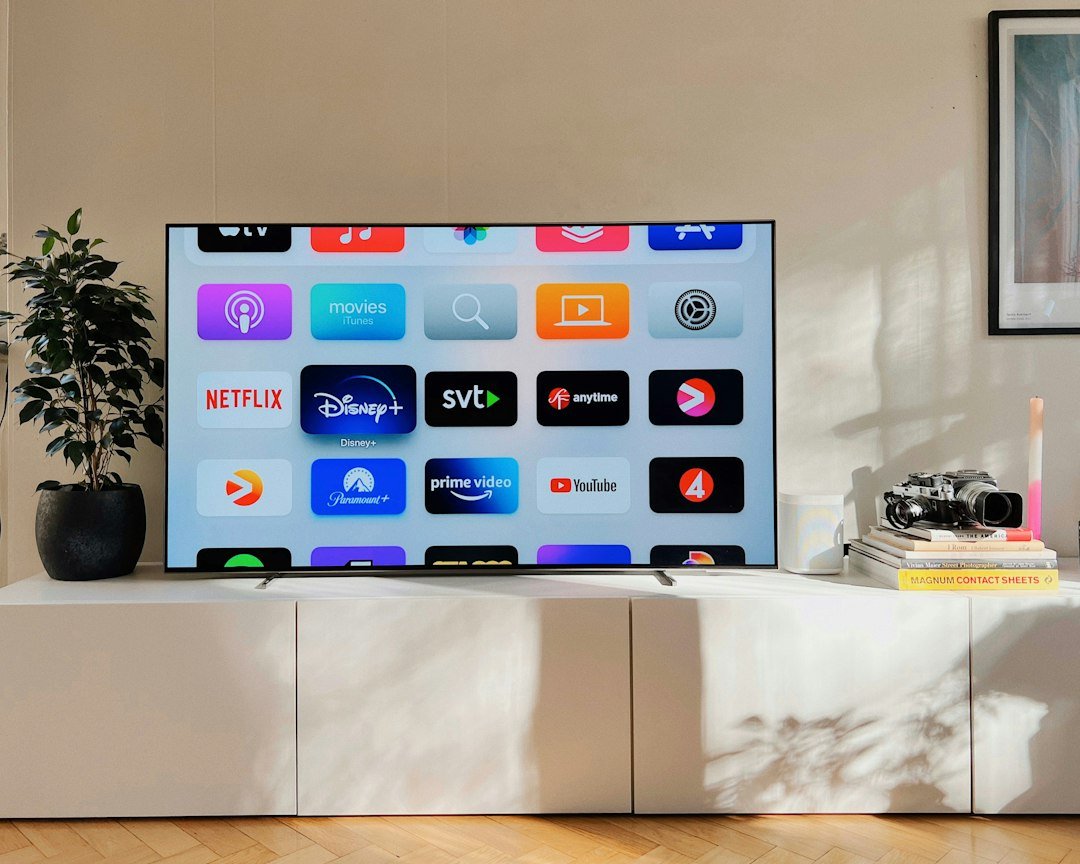Tv in woonkamer bij IPTV pakket en prijsoverzicht